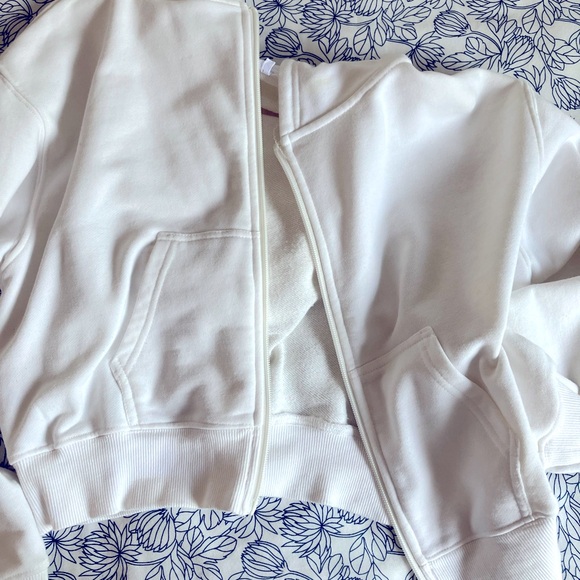 Veste Oversize blanche. Va avec tout ! Taille: Médium. - Picture 1 of 3